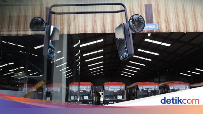 Pendapatan Emiten Bus Listrik Bakrie Terkontraksi, Ungkap Penyebabnya