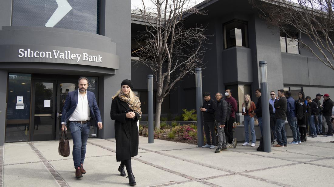 Silicon Valley Bank Kolaps, Nasabah Ramai-ramai Tarik Dana