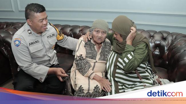 After 37 Years Apart, Mother in Malang, Haru, Faints in Emotion Upon Reuniting with Her Children