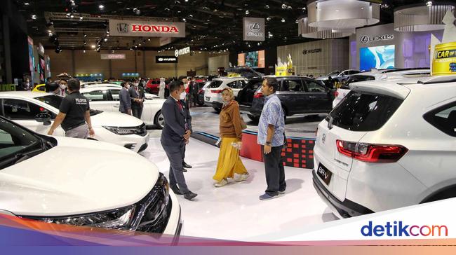 Best-Selling Car Brands in Indonesia in March 2023: Toyota Holds Top ...