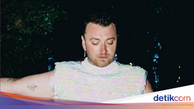 Sam Smith Pakai Rok Mini Saat Kencan dengan Kekasih Prianya, Dihujat ...