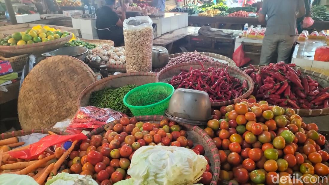 Harga Sembako Di Sukabumi Naik, Cabai Merah Tembus Rp 47.000/Kg