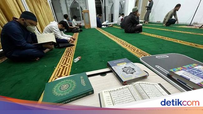 Ragam Cara Memakmurkan Masjid Untuk Cari Pahala Di Bulan Ramadan