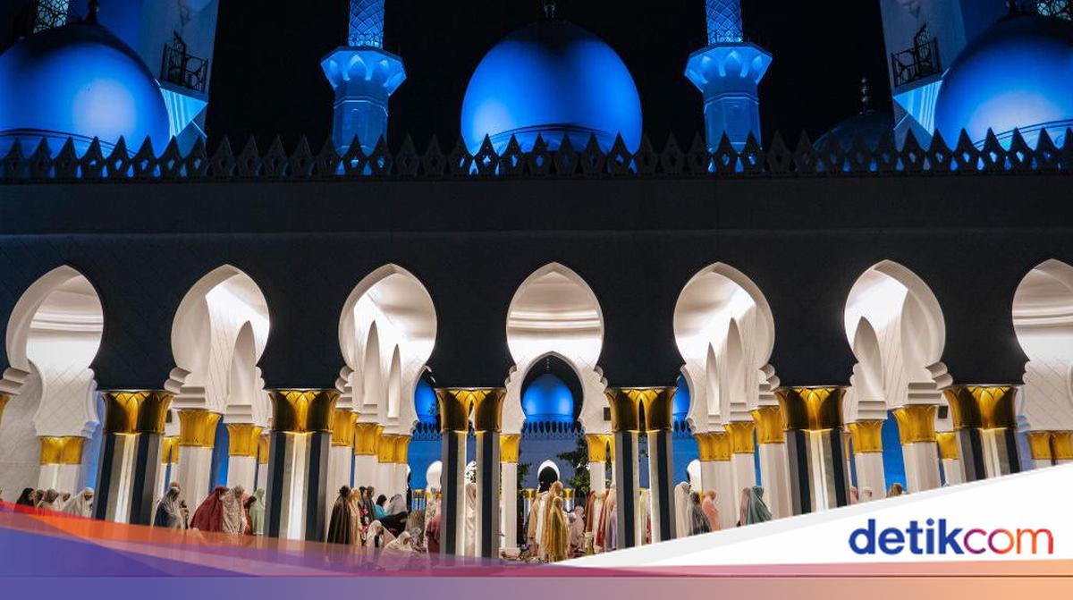 Bacaan Bilal Tarawih 11 Rakaat Lengkap dengan Jawabannya