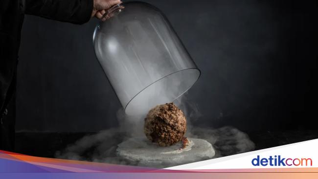 Bikin Ngiler Bakso Raksasa Dari Daging Gajah Purba