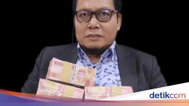 Viral Pamer Duit Nyaris Rp 1 M Anggota Dprd Pelalawan Ngaku Bikin Stiker