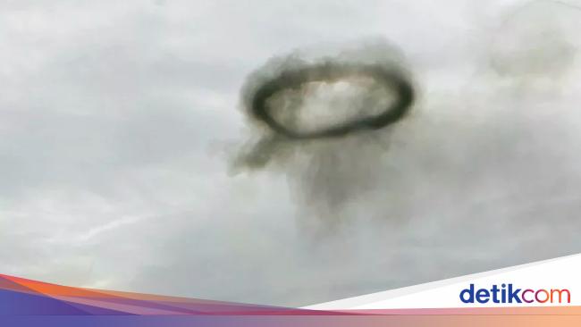 The Enigmatic Black Ring Hovering over Russia Causes Excitement