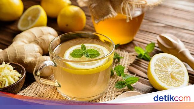 5 Natural Diuretic Foods and Drinks to Help Remove Excess Fluids from the Body