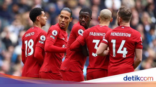 Liverpool midfielder Fabinho believes top four finish is still possible