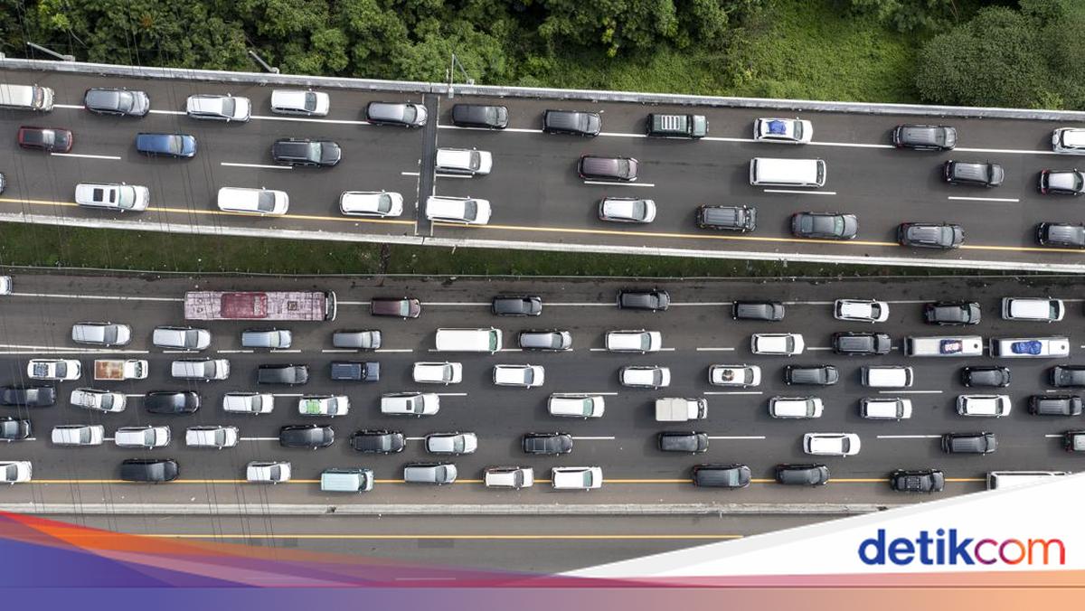 Info Arus Mudik Pagi Ini: One Way di Km 70-414, Tol Trans Jawa 'Hijau'