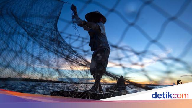 Anggota DPR Sebut BBM Subsidi \'Diminum\' Nelayan Tajir, Ini Respons Menteri KP