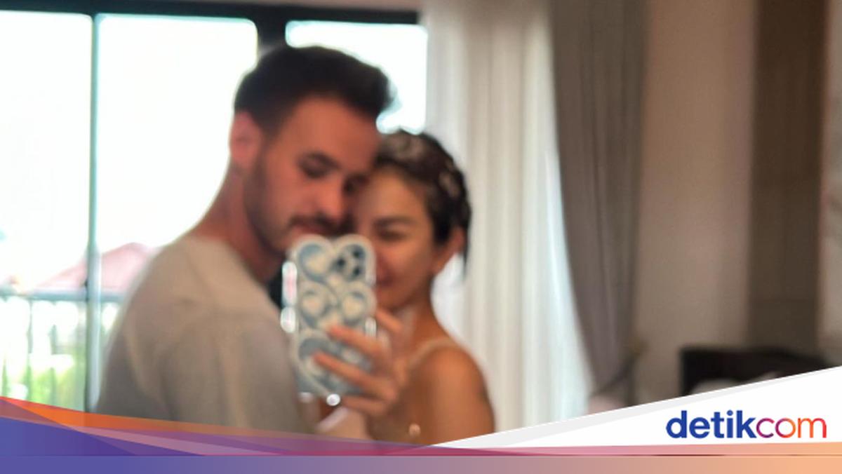 Nikita Djigurda xotini bilan jinsiy aloqa onlayn