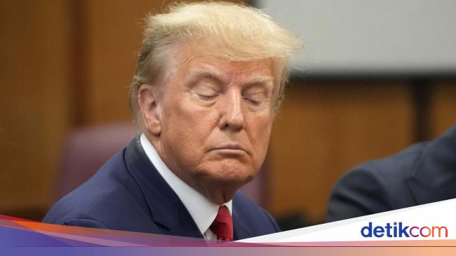 Trump Panen Duit Rp 1.830 Triliun!