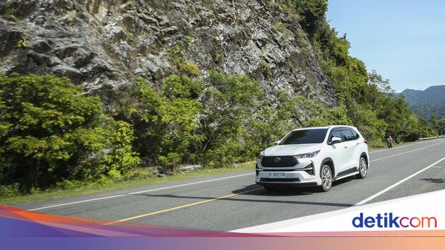 Segini Beban dan Kecepatan Maksimal Ban Innova Zenix yang Tiba-tiba Pecah