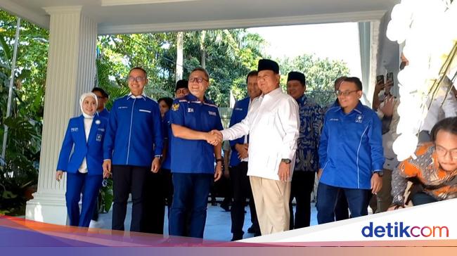 PAN Chairman Zulkifli Hasan meets Gerindra’s Prabowo Subianto for Grand Coalition Talks