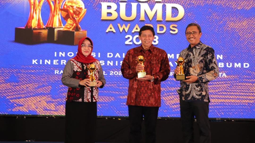 PDAM Surabaya Borong 5 Top BUMD Award 2023