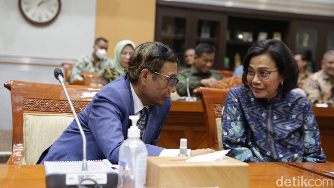 Antiklimaks Rapat Transaksi Janggal Rp 349 T Sri Mulyani-Mahfud Di DPR