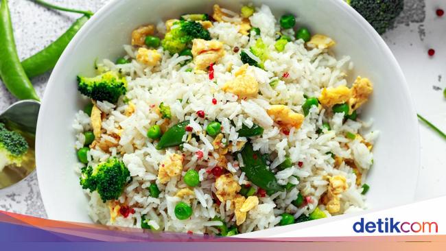 Resep Nasi Goreng Sayuran dan Telur yang Padat Nutrisi untuk Menu Sahur