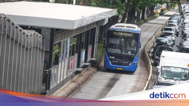 Heboh Mobil Pelat RI-24 Masuk Busway, Polisi Koordinasi dengan TransJ