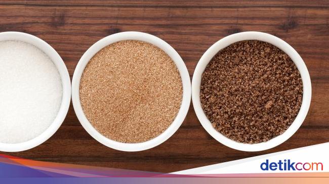 The Differences and Nutritional Content of White, Brown and Palm Sugar