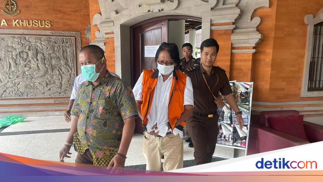 Korupsi Rp 239 Miliar Eks Kepala Uptd Pam Bali Ditahan 3860