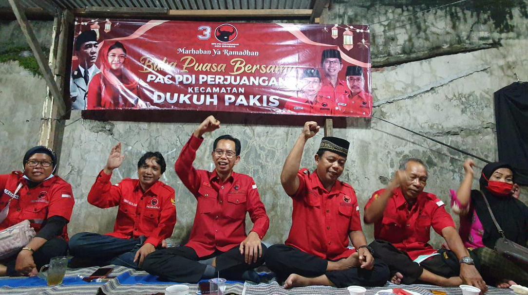 PDIP Surabaya Angkat Potensi Kampung Saat Bukber Bareng Warga