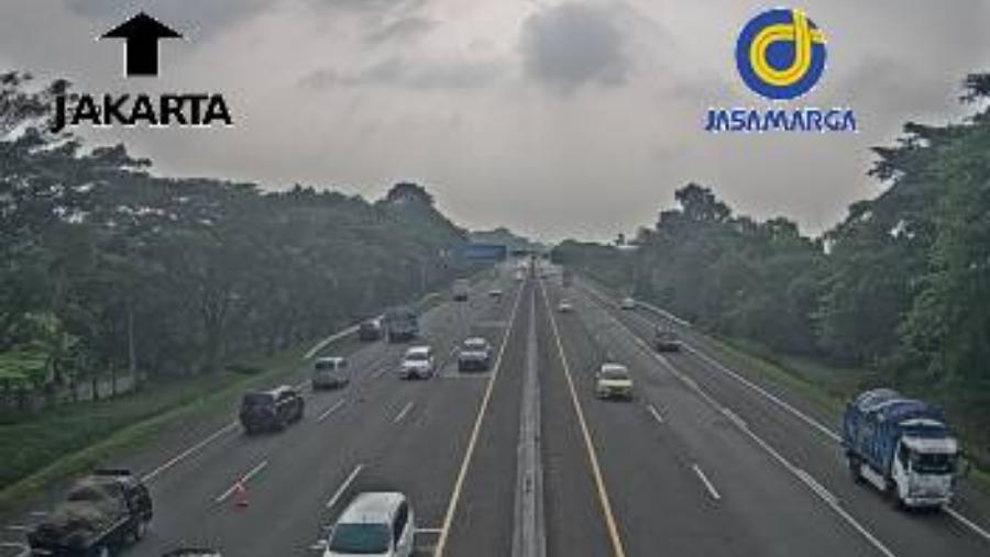 Contraflow Diterapkan Di Tol Cikampek 2 Km Jelang One Way Cipali