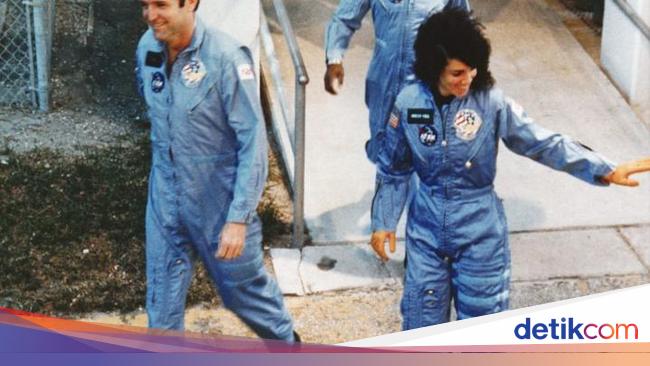 Last Photos of World Celebrities Before They Passed Away Last Photos of World Celebrities Before They Passed Away