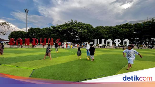 Alun Alun Bandung Dan 15 Tempat Wisata Terbaik Di Sekitarnya