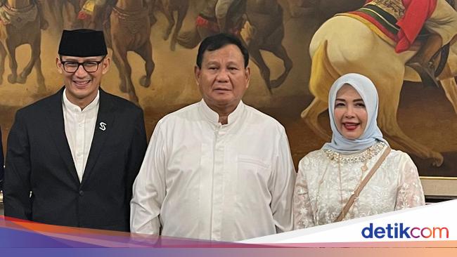 “Sandiaga Uno Visits Prabowo Subianto After Eid Prayer: Gerindra Party Meeting and Presidential Election Plans Discussed”