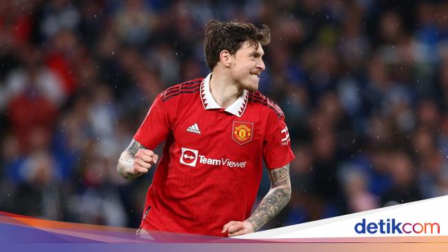 Manchester United: Manager Erik ten Hag Blocks Victor Lindelof’s Transfer