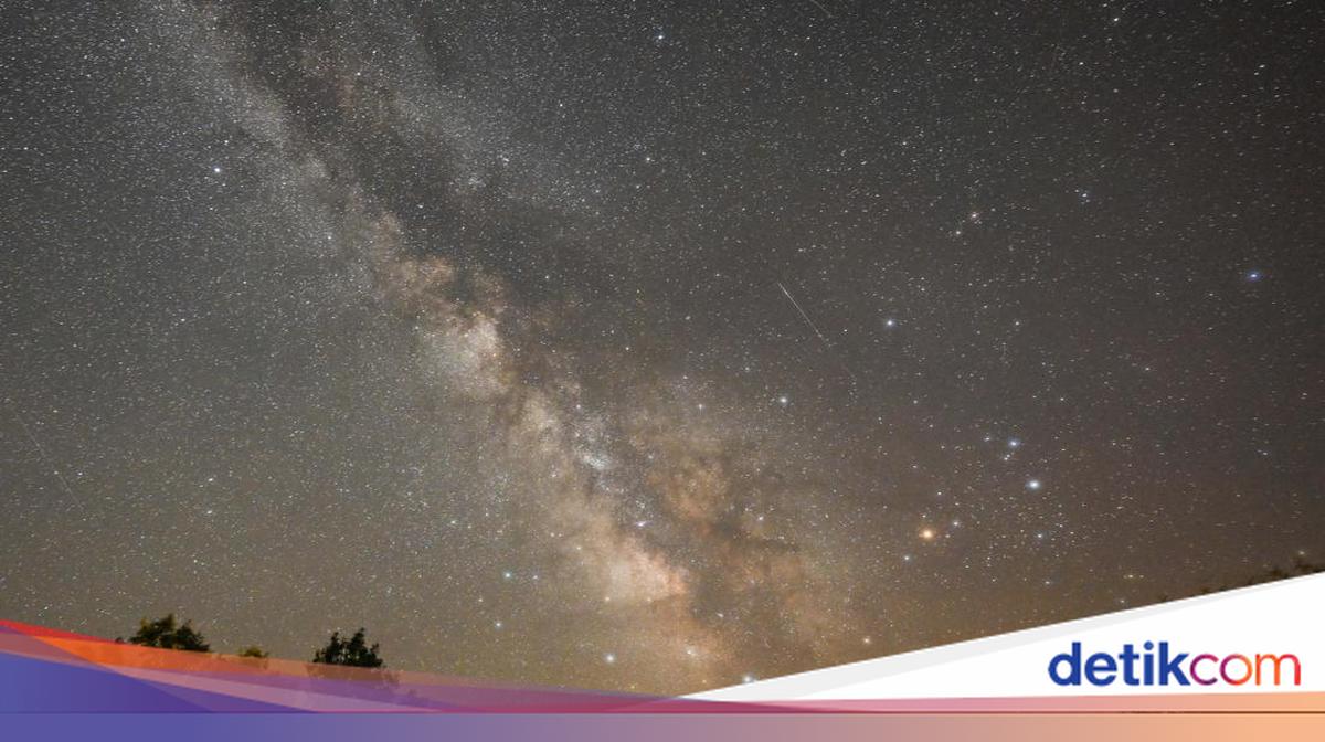 Hujan Meteor Lyrids di April 2026, Catat Waktu dan Cara Melihatnya