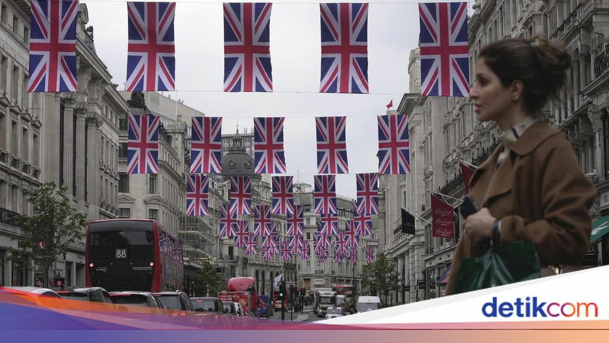 Bendera Britania Raya Hiasi Kota London Jelang Penobatan Raja Charles