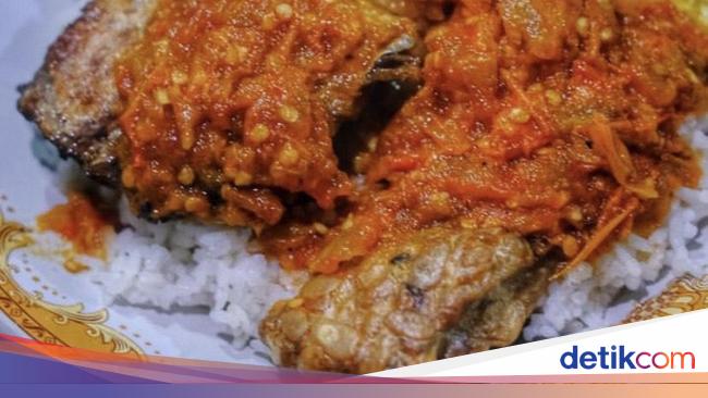 10 Sego Sambel yang Pedas Mampus di Surabaya