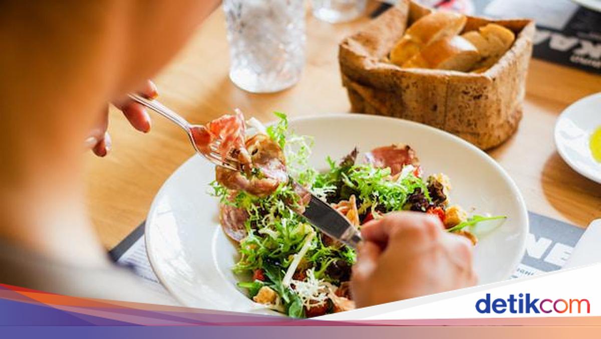 Makan Bersama Seseorang serta Tips Memaknainya