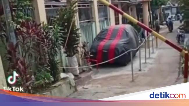 Police Dismantles Roadside Garage in Bekasi: Warning Issued to Residents