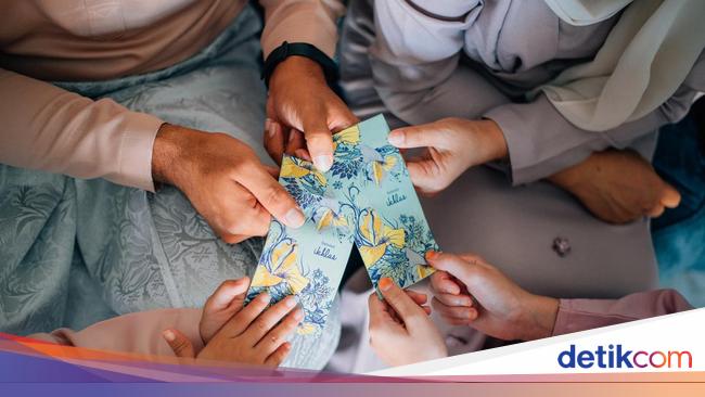 Angpau Raya Duit Raya, Tradisi Angpau Amplop Hijau di Malaysia