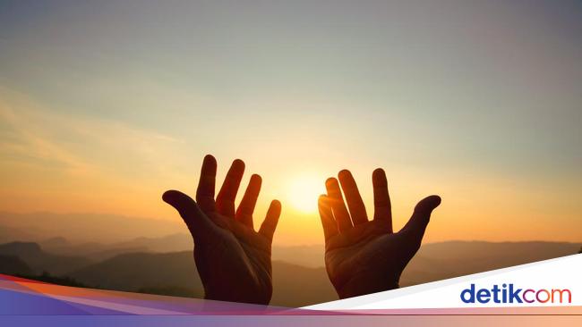 Doa dan Dzikir Setelah Sholat Subuh : Arab, Latin, dan Artinya Doa dan Dzikir Setelah Sholat Subuh : Arab, Latin, dan Artinya