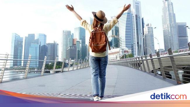 12 Perlengkapan Traveling Wajib Bawa, Ada Hand Sanitizer