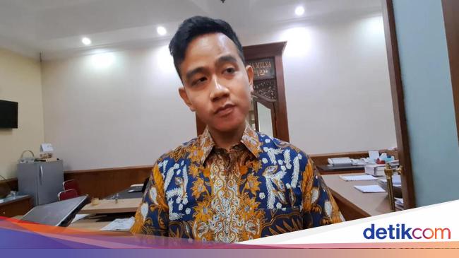 Jokowi’s Son, Gibran Rakabuming Raka, Refuses Duet with Prabowo Subianto: Projo Volunteers Reveal Disagreement