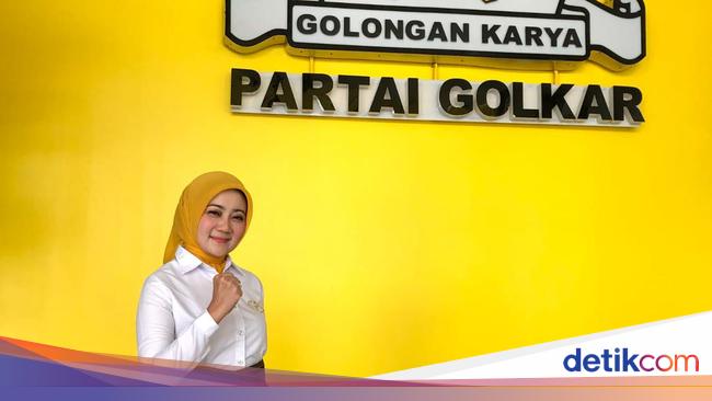 Ridwan Kamil’s Wife Atalia Praratya Runs as Legislative Candidate from Golkar Party