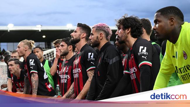 AC Milan Squad Gets Advice from Ultras Milan Stand After Defeat to Spezia in Italian League