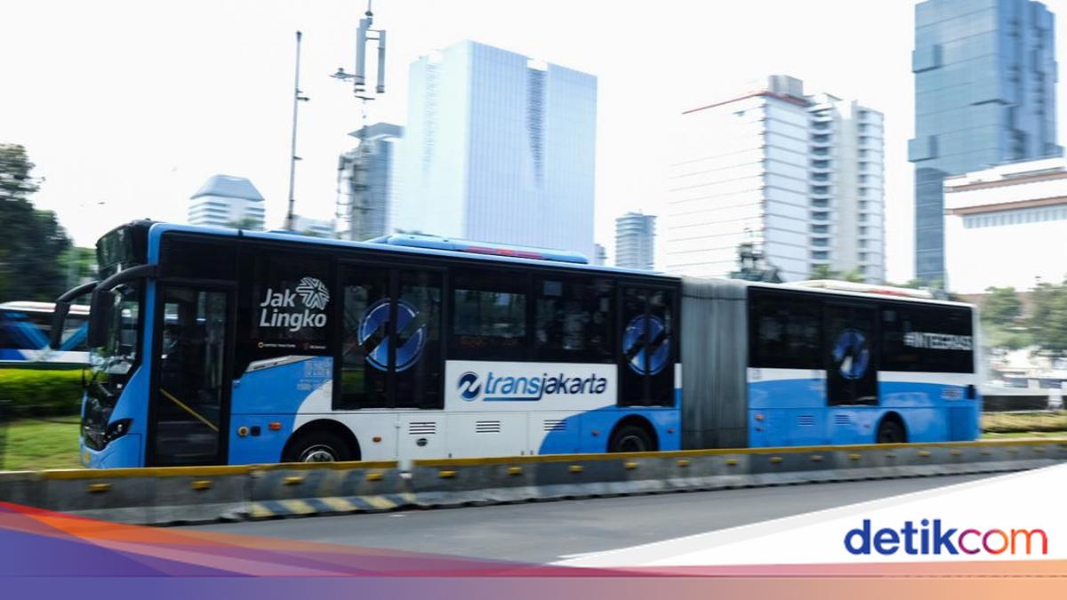 Sopir Bus TransJ Lindas Pejalan Kaki di Cilandak Dibebastugaskan Sementara