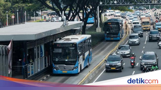 Nasib Koridor 9 TransJ: Dalam Sebulan, 8 Kali Separator Jadi 'Korban'