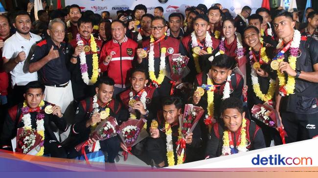 Timnas Indonesia U 22 Tiba Di Indonesia Usai Sabet Emas Sea Games