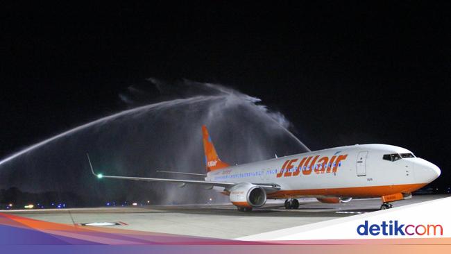 Saham Maskapai Jeju Air Anjlok Buntut Kecelakaan Pesawat