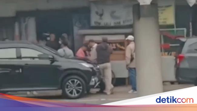 Resident’s House Attacked by Paid Thugs in Jakarta