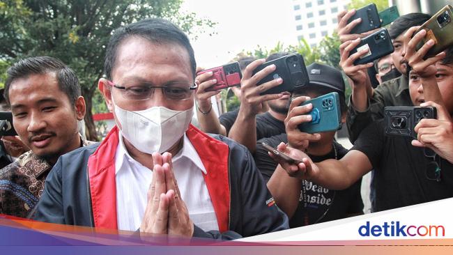 Tak Terima Jadi Tersangka Korupsi Sekretaris Ma Gugat Kpk