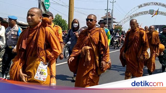 Sesampainya di Pekalongan, 32 biksu Thudong akan menginap di rumah Habib Luthfi