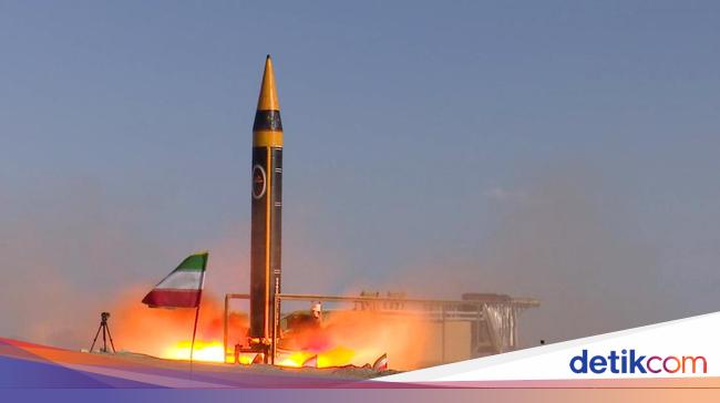Penampakan Rudal Andalan Iran yang Dipakai untuk Bombardir Israel